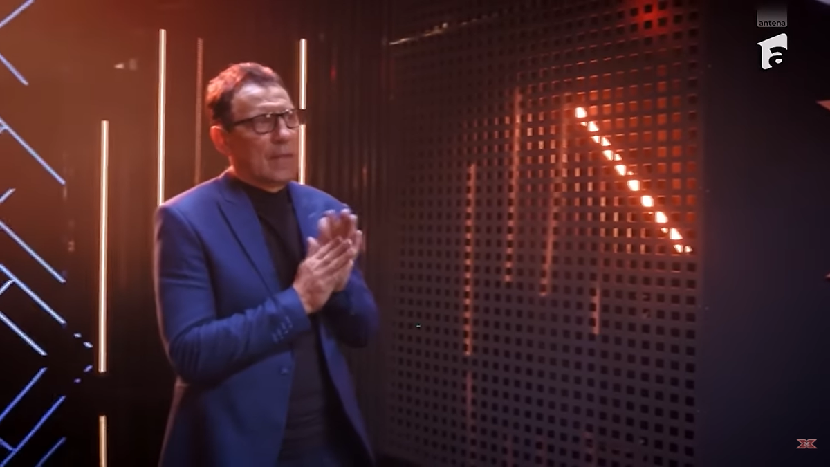 Victor Hexan, fostul fizioterapeut al naționalei, la X Factor