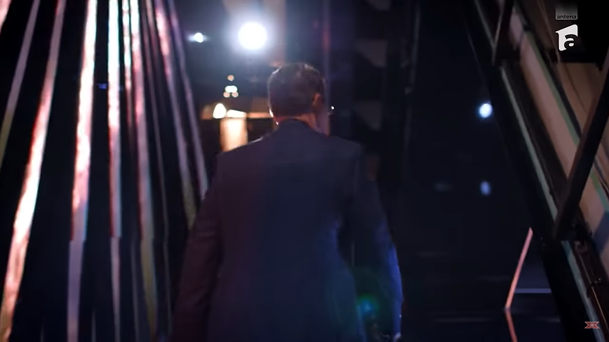 Victor Hexan, fostul fizioterapeut al naționalei, la X Factor