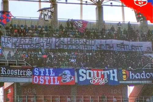 La meciul cu FC Voluntari, Peluza Sud Steaua a afișat un mesaj prin care și-a manifestat nemulțumirea față de situația în care se află clubul.