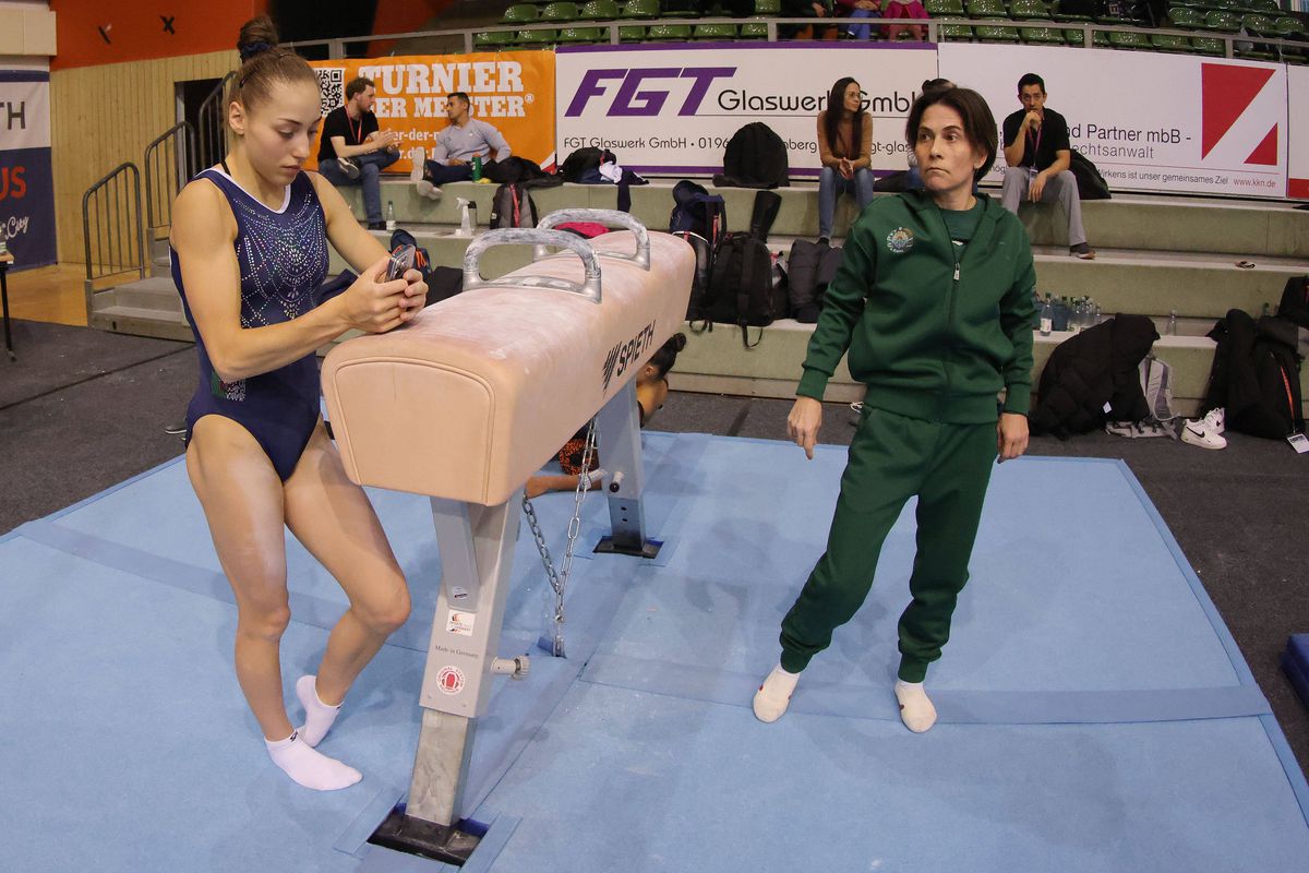 Legendara Oksana Chusovitina, bronz într-o competiție unde lua medalie în urmă cu 36 de ani » Cum arată acum gimnasta
