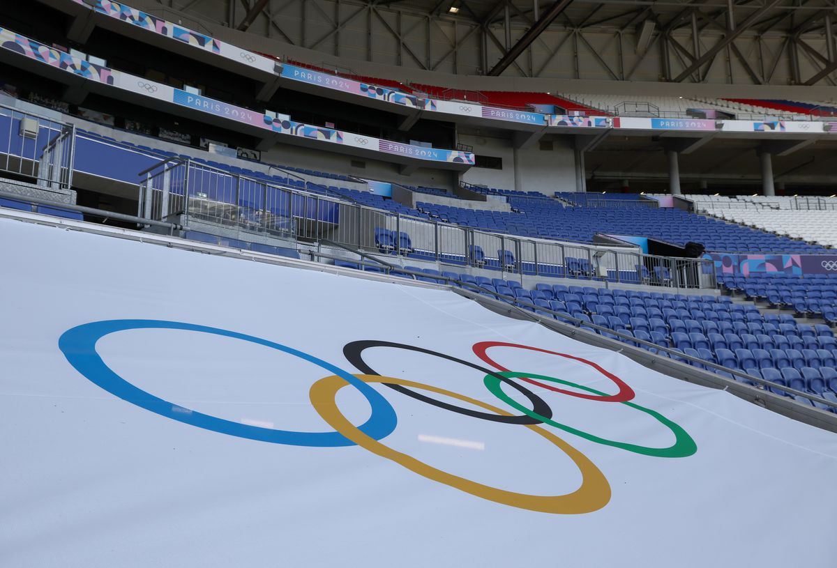 Cum arată stadionul din Lyon, locul în care FCSB poate sărbători calificarea în „sferturile” Europa League: ridicat după o mare controversă