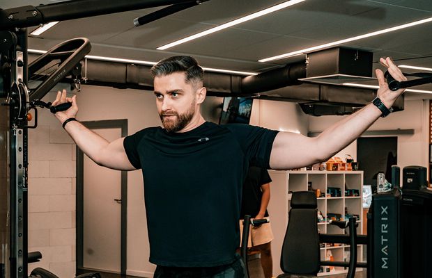 Cum să-ţi măreşti „health span-ul”: „Acest protocol de antrenamente este ideal pentru longevitate” + Câte grame de proteină pe kilogram corp e indicat să consumi