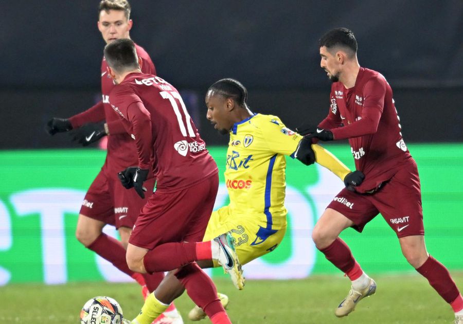 CFR Cluj - Petrolul 2-0. Rugă pentru părinți » Trei puncte esențiale în lupta pentru titlu, victorie cu gândul la Dan Petrescu!