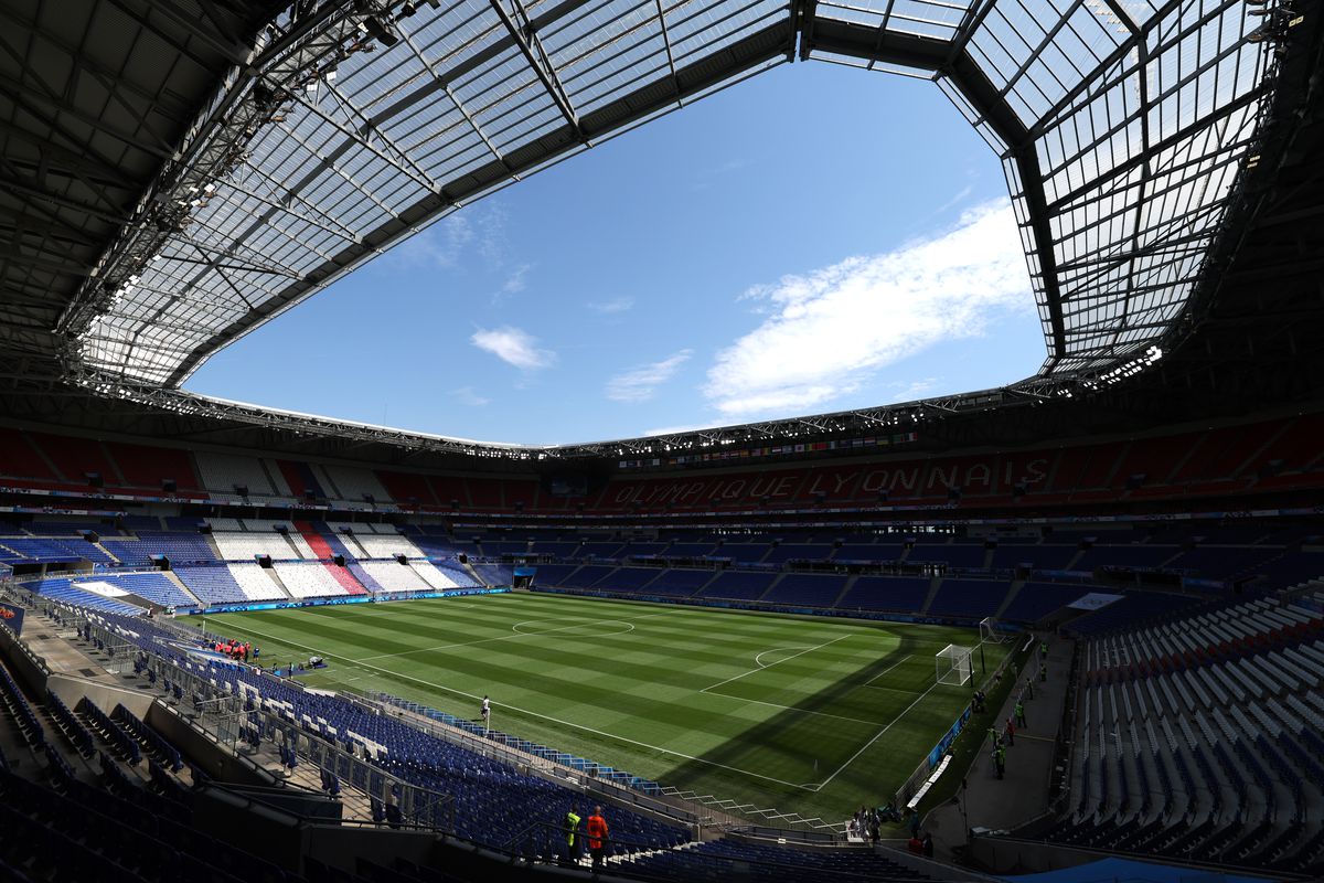 Cum arată stadionul din Lyon, locul în care FCSB poate sărbători calificarea în „sferturile” Europa League: ridicat după o mare controversă