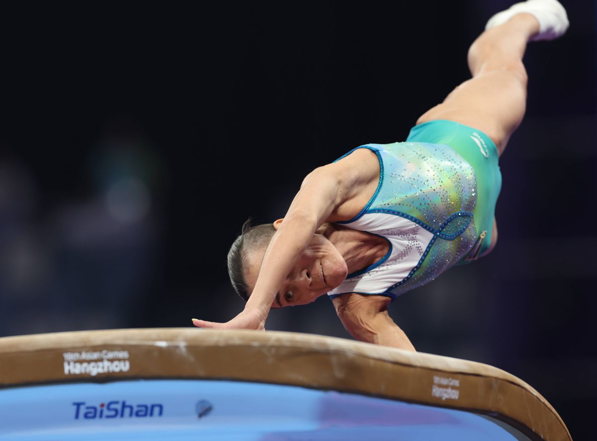 Legendara Oksana Chusovitina, bronz într-o competiție unde lua medalie în urmă cu 36 de ani » Cum arată acum gimnasta