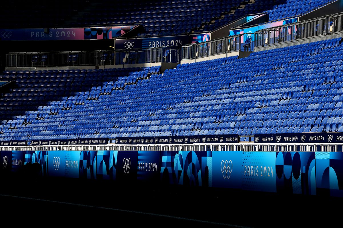 Cum arată stadionul din Lyon, locul în care FCSB poate sărbători calificarea în „sferturile” Europa League: ridicat după o mare controversă