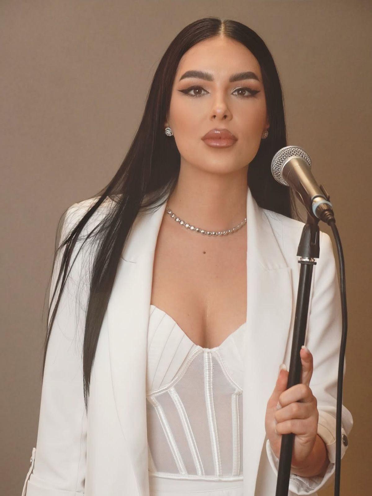 La nici 6 luni de la divorț, fostul jucător de la FCSB și-a găsit alinarea în brațele ispitei de la Insula Iubirii