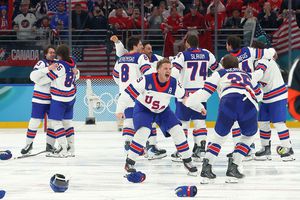 SUA - Canada 2-1, în finala turneului olimpic de hochei pe gheață » AUR în prelungiri pentru americani!