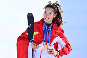 Aur pentru Eileen Gu în ultima zi a Jocurilor Olimpice: „Motivul pentru care iubesc atât de mult recordurile este că nu au legătură cu faptul că ești bărbat sau femeie”