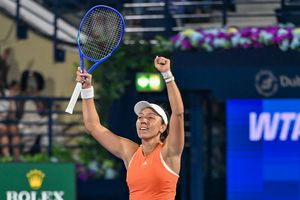 Jessica Pegula este noua campioană de la Dubai, după o prestație solidă în finala cu Elina Svitolina