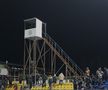 Imagini de la stadionul din Slobozia cu cabinele pentru operatorii TV // foto: Andrei Furnigă (GSP.ro)