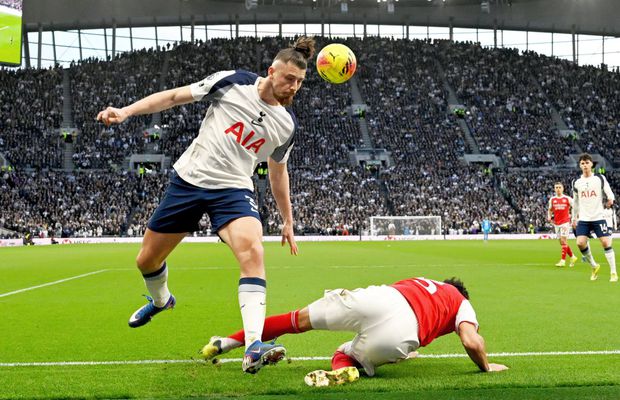 Englezii l-au luat la bani mărunți pe Radu Drăgușin după Tottenham - Arsenal: „Românul a fost...”