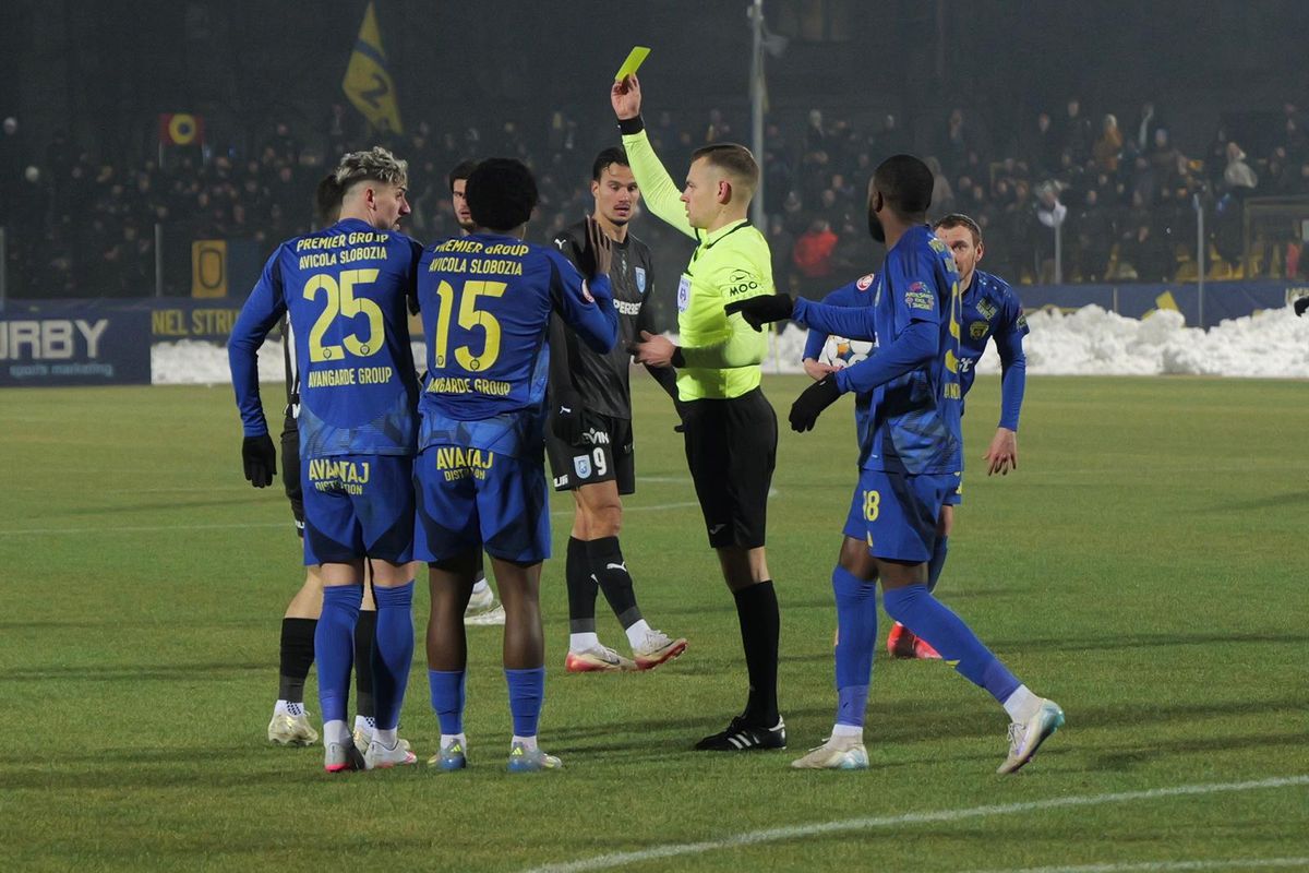 „E adevărat că ați fi plecat dacă nu o băteați pe FCSB?” » Cum a răspuns Filipe Coelho