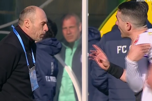 Bogdan Andone și-a explicat eliminarea din meciul cu Farul și l-a atacat pe Alibec: „Nici nu știam dacă am luat roșu! Asta este frustrarea lui”