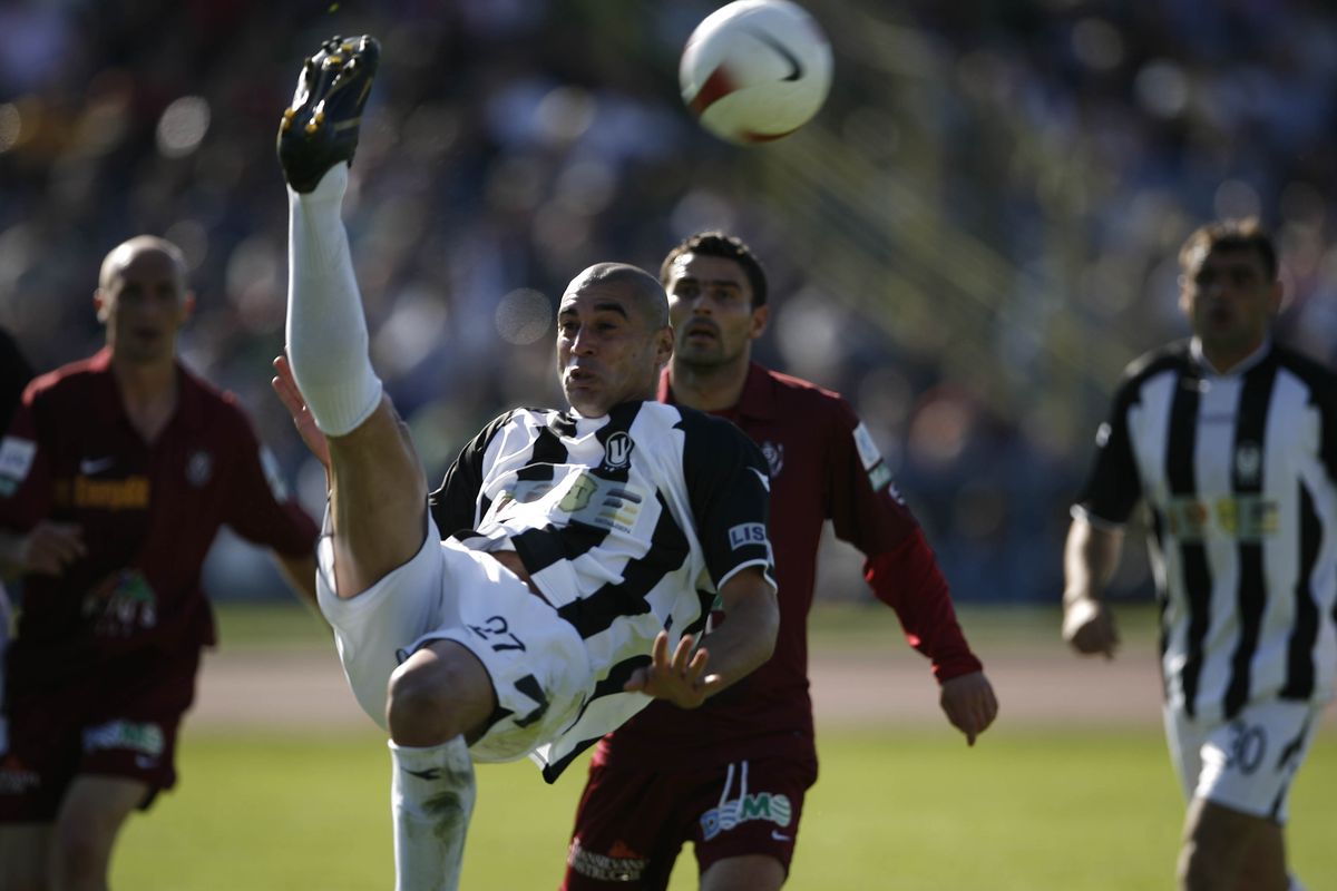 Detalii de culise despre implicarea actualului selecționer în Dosarul Valiza: „Eram în cameră când vorbea la telefon cu Răducanu. Am avut o primă mare să batem CFR”