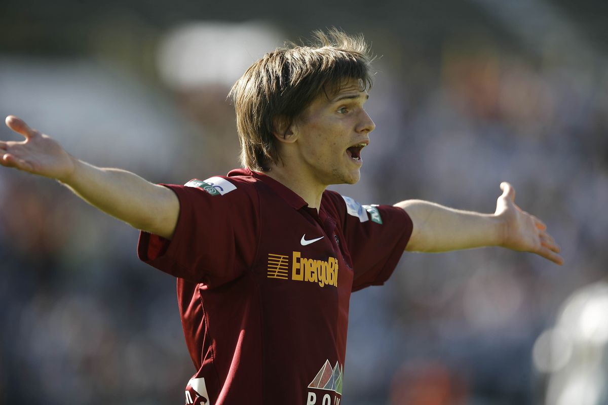 Detalii de culise despre implicarea actualului selecționer în Dosarul Valiza: „Eram în cameră când vorbea la telefon cu Răducanu. Am avut o primă mare să batem CFR”