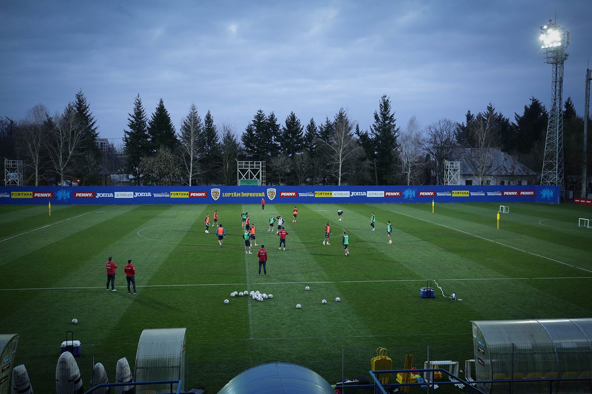 Mirel Rădoi vrea să stea pe bancă la meciul cu Macedonia de Nord! Cum poate selecționerul să fie prezent la meci