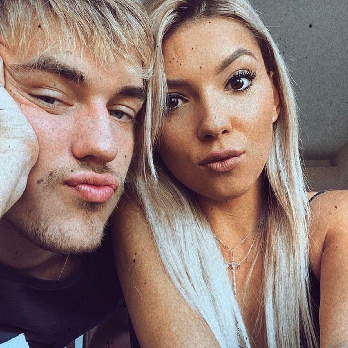 Campioana de tenis masă Bernadette Szocs are iubit cu 6 ani mai mic decât ea