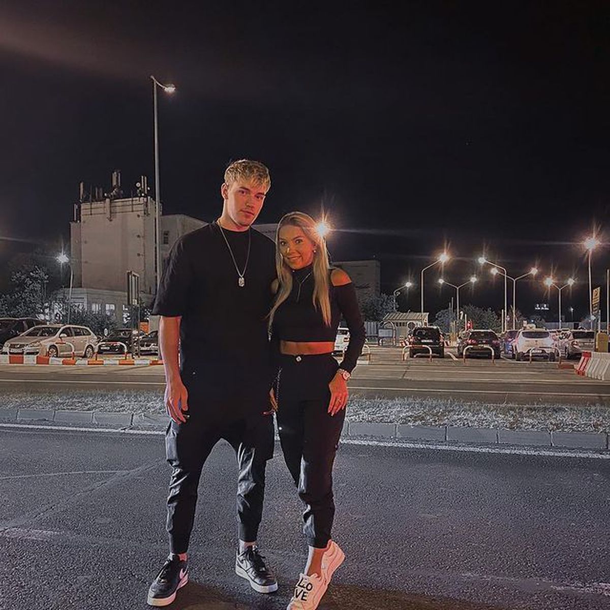 Campioana de tenis masă Berni Szocs are iubit cu 6 ani mai mic decât ea » Cine este misteriosul care s-a mutat la București, să fie lângă ea