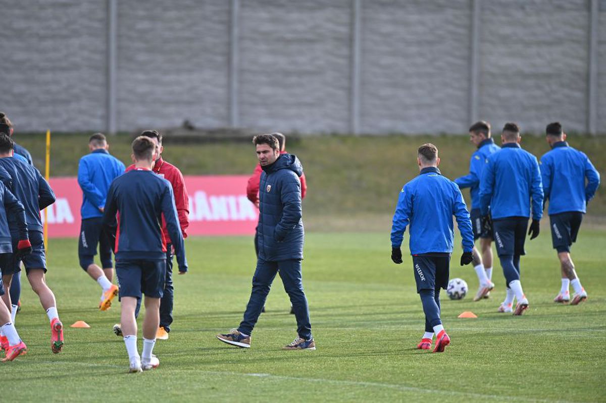 România U21 se pregătește la baza unei foste adversare a celor de la FCSB » Imagini de la antrenamentele lui Mutu
