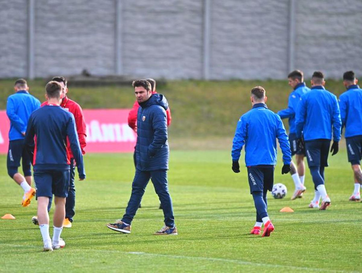 Adrian Mutu are o mare dilemă înaintea debutului la Euro 2021! 2 jucători pentru un post vital