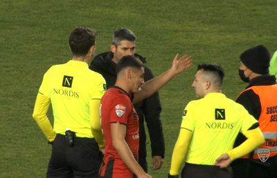 Niciun meci fără scandal în lupta pentru play-off-ul din Liga 2: „S-a validat golul, apoi l-au anulat cu VAR!”