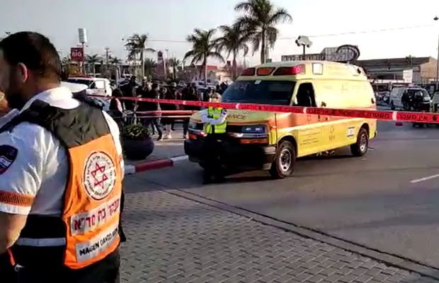 Alarmă pentru naționala României: atentat în Israel înainte de amical! Un partizan ISIS a omorât 4 persoane