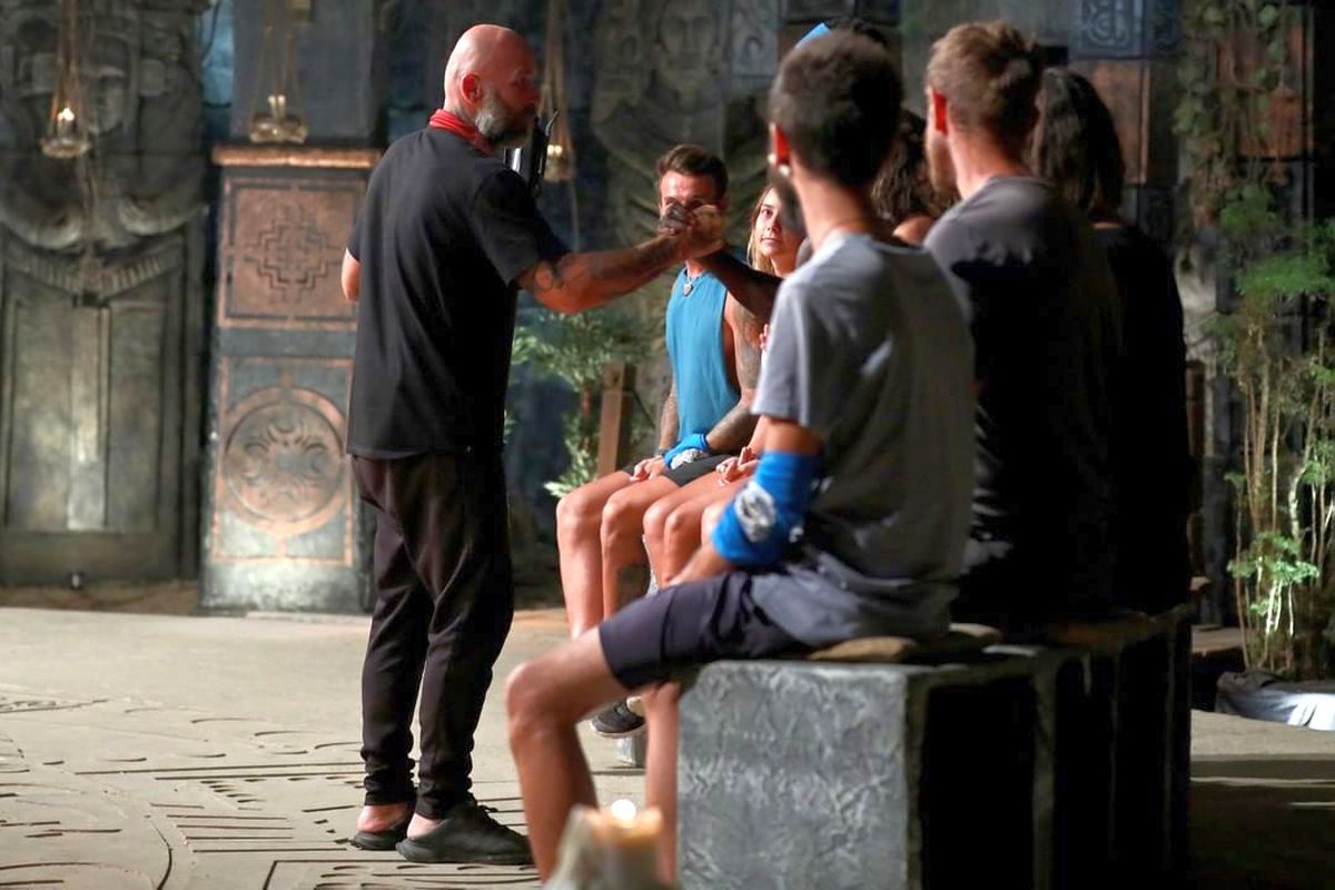 Cătălin Zămărăndescu, eliminat de la Survivor!