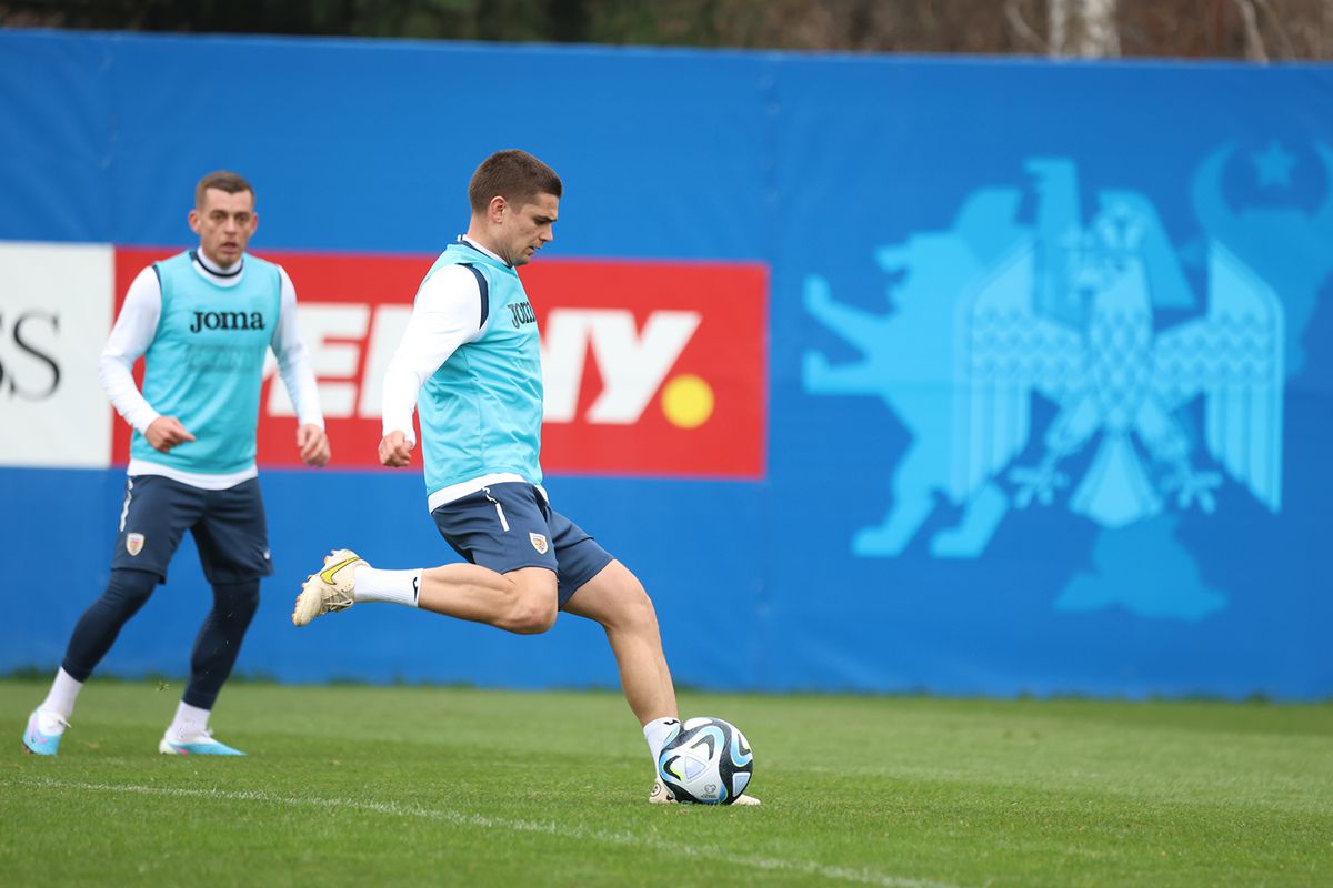 Imagini din cantonamentul naționalei României