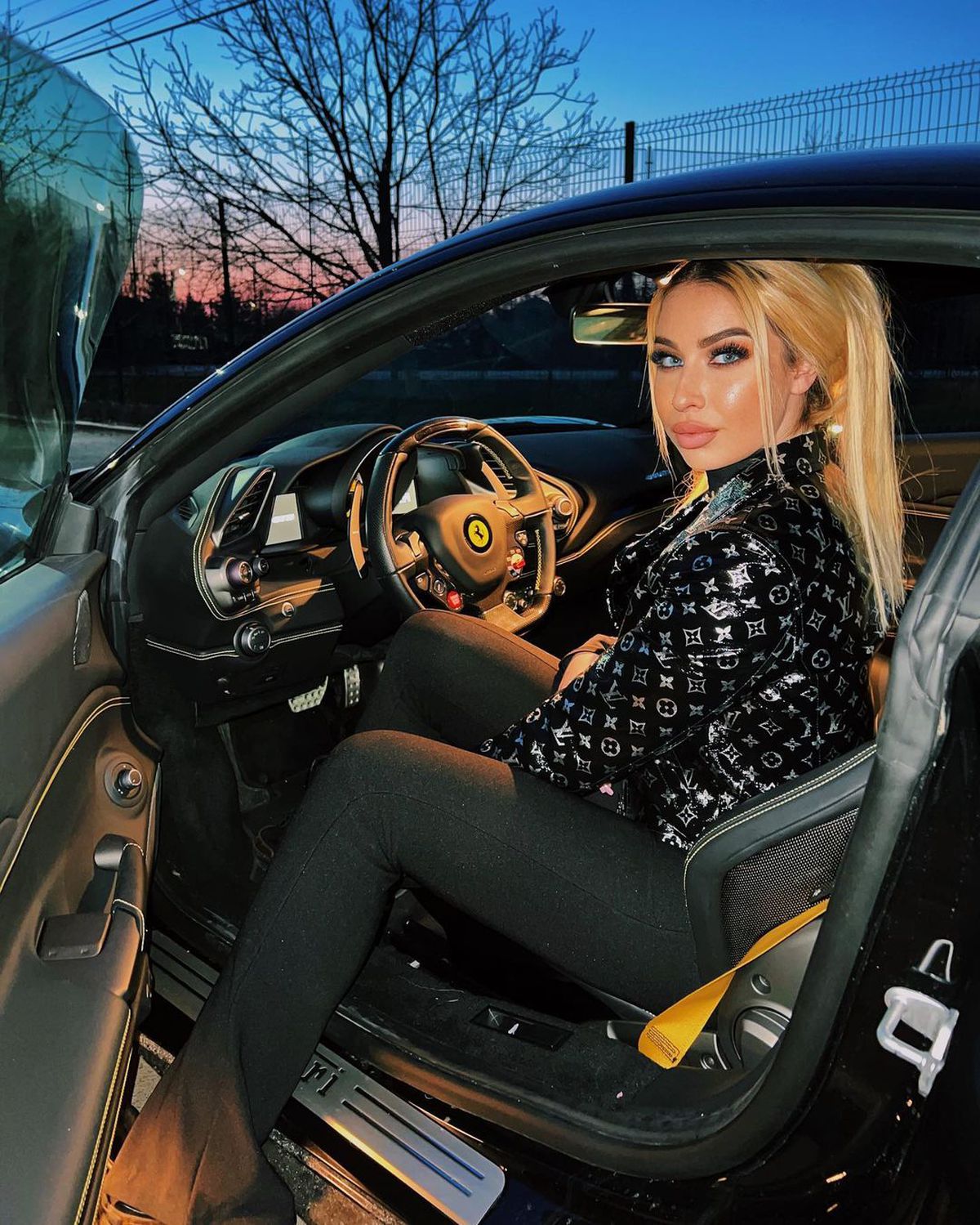 De ce nu are iubit baschetbalista Sarah Dumitrescu, fiica de 23 de ani a Anamariei Prodan: „Am renunțat la «tot ce e pământesc frumos»”