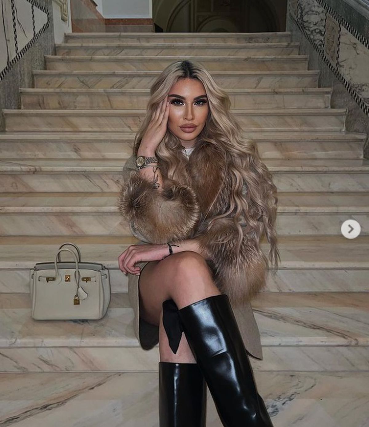 FOTO Anamaria Prodan se laudă cu fiica cea mică » Imagini provocatoare cu senzuala Sarah