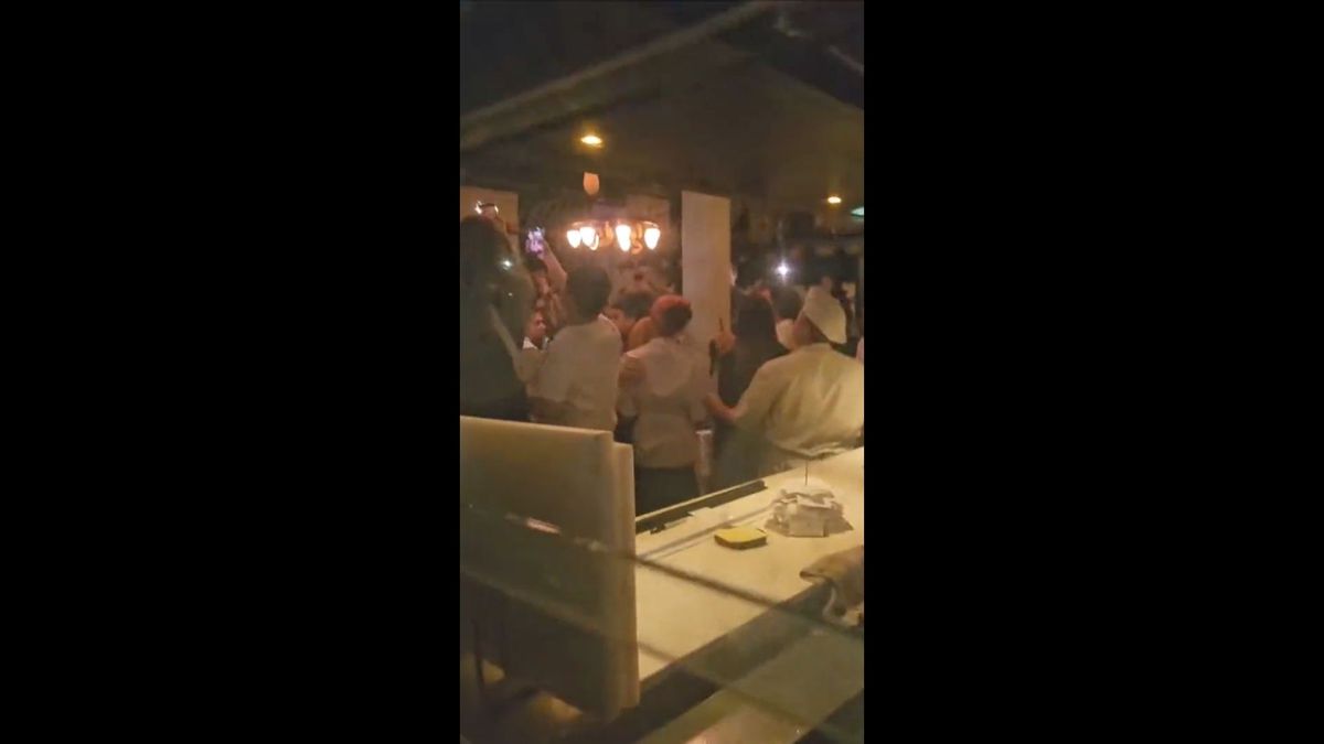 Leo Messi a creat isterie în Argentina » Scos cu poliția din restaurant