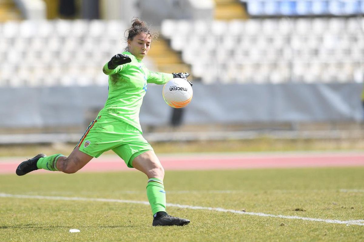 Românca MVP în Roma - Barcelona » Duel în Champions League cu 40.000 de oameni în tribune