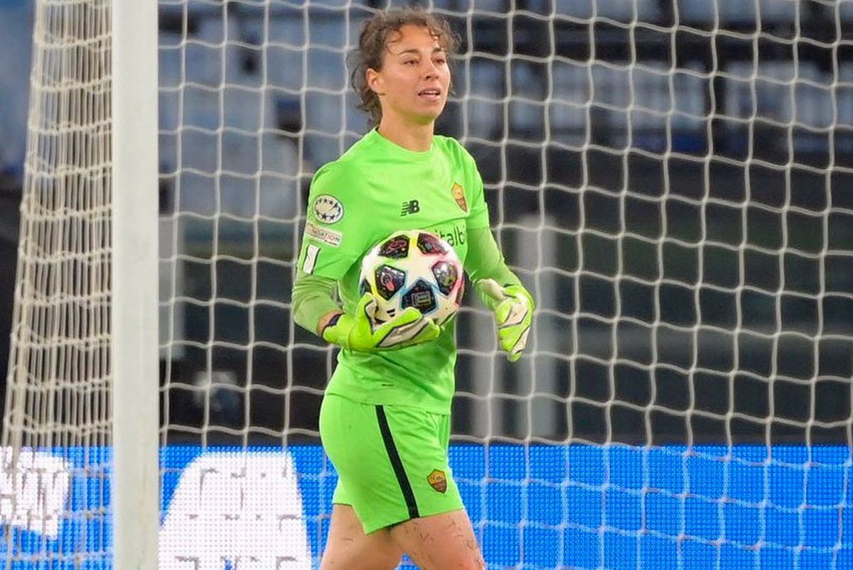 Românca MVP în Roma - Barcelona » Duel în Champions League cu 40.000 de oameni în tribune