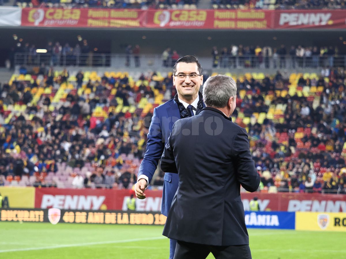 Întâlnire de gradul zero la România - Irlanda de Nord: ce au făcut Gică Hagi și Răzvan Burleanu pe gazon