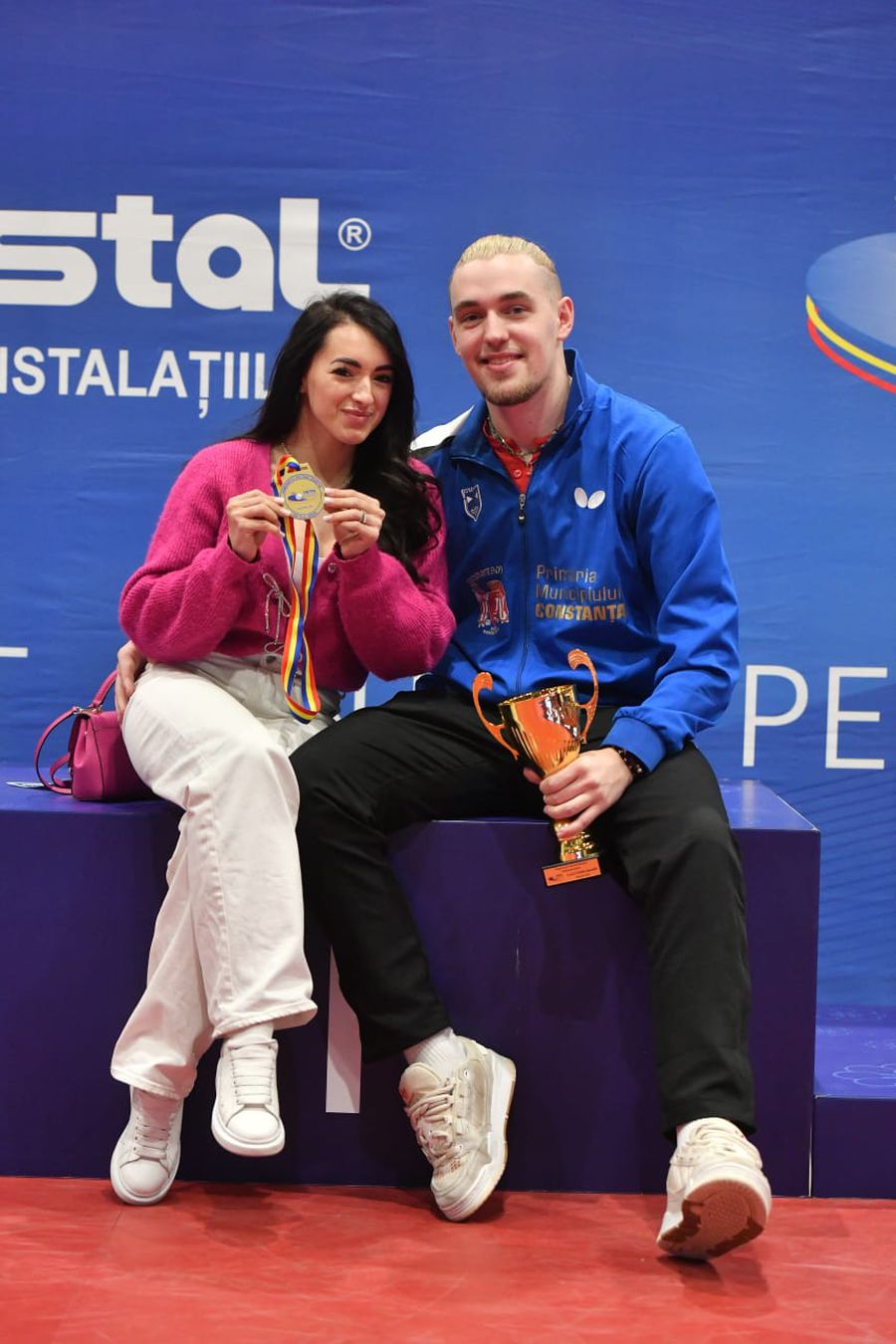 Bernadette Szocs și Ovidiu Ionescu, campioni naționali la simplu » Iulian Chiriță, câștigător la dublu, a fost susținut de logodnica sa