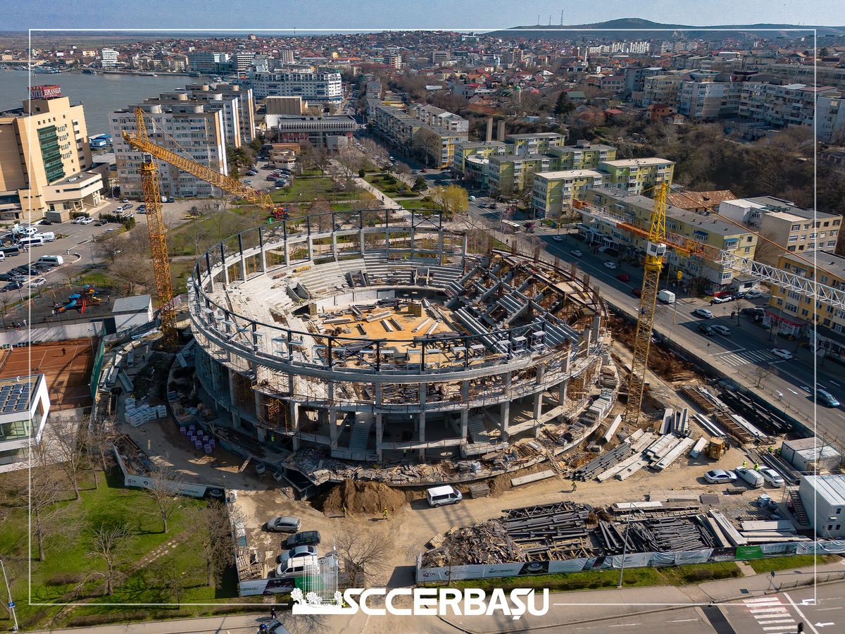 Imagini fabuloase cu viitoarea sală polivalentă din România! S-au folosit peste 50 de tone de metal