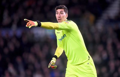 Pantilimon a jucat la 4 echipe din Anglia, dar una i-a rămas la suflet: „Familia e stabilită acolo. Orașul e «british», chiar OK”