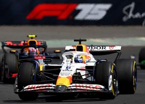 Amendă de 5000 de euro pentru o echipă de Formula 1 » Un debutant, aproape de a-l accidenta pe campionul mondial