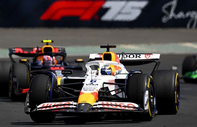 Amendă de 5000 de euro pentru o echipă de Formula 1 » Un debutant, aproape de a-l accidenta pe campionul mondial