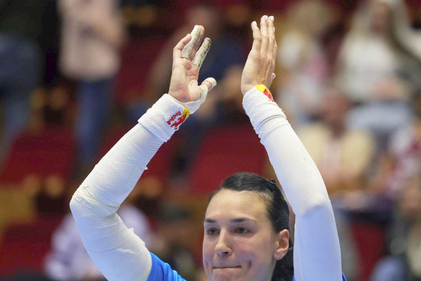 Palmele Cristinei Neagu / Foto: Ionuț Iordache (GSP)