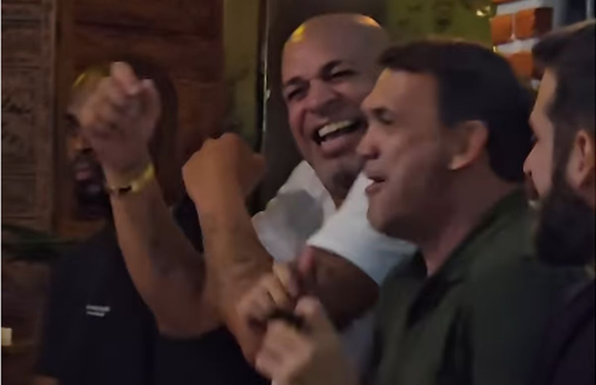 „Rambo”, Adriano și o braziliancă intră într-un bar din Rio » Nu e banc, e clipul care „a rupt” internetul!