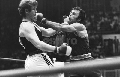 „Eram convins că produc miracolul, dar mă rodea stomacul” » Cine este Ion Alexe, singurul român care l-a înfruntat pe marele George Foreman: „Mi-a spart arcada, și eu pe-a lui. Mi-am spus: e momentul!”