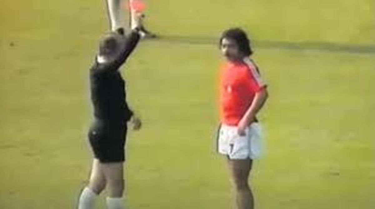 Carlos Caszely - Augusto Pinochet