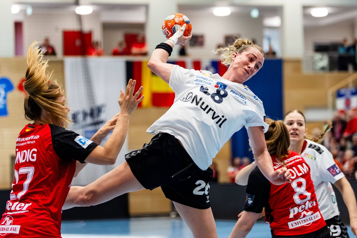 Final în Thuringer - SCM Râmnicu Vâlcea, în „sferturile” European League » Se anunță un retur dificil pentru românce