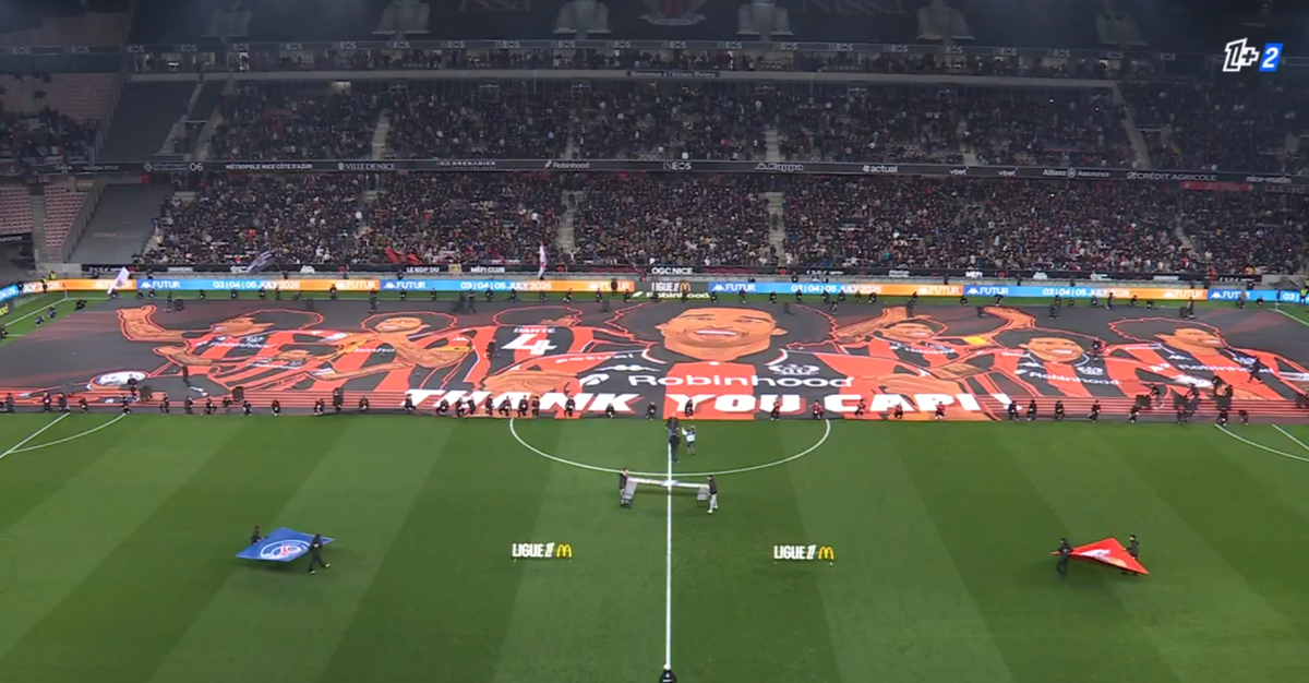 Scenografie la următorul nivel, direct pe gazon! Cum a fost omagiat Dante