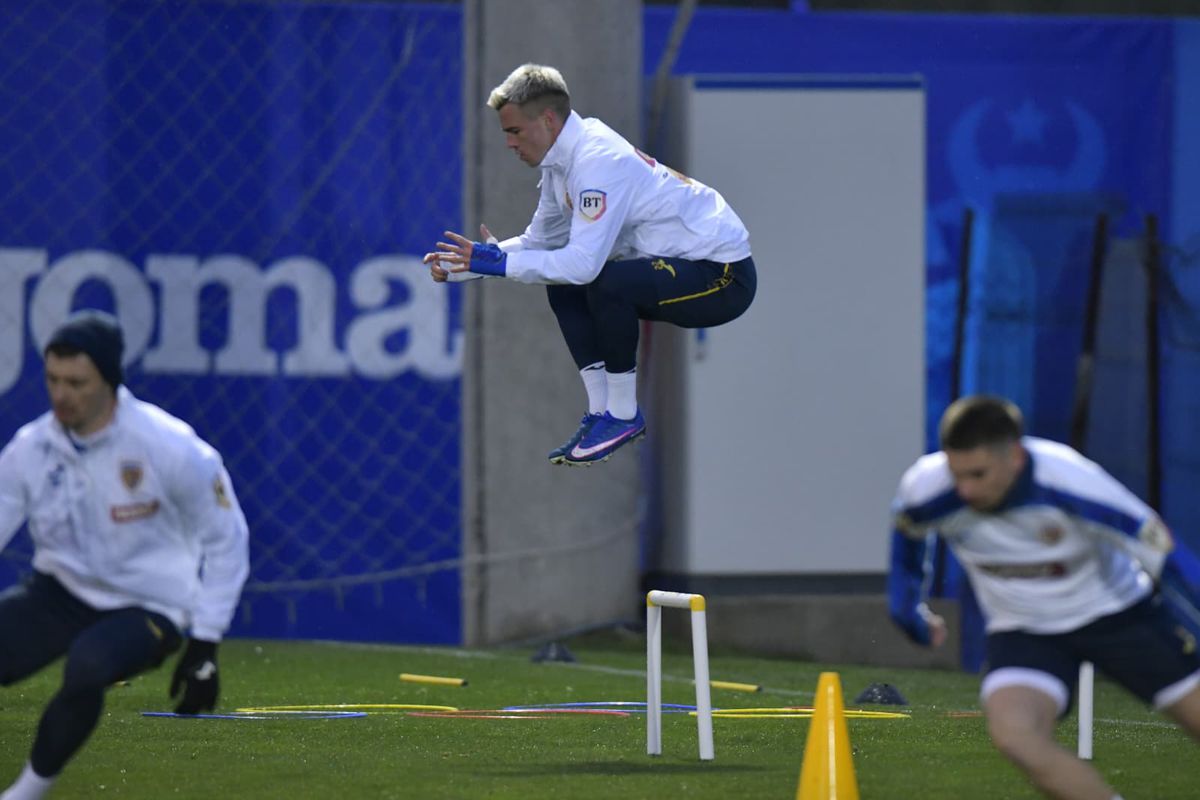 Ce s-a întâmplat la primul antrenament al „tricolorilor” înaintea barajului cu Turcia » 8 absenți