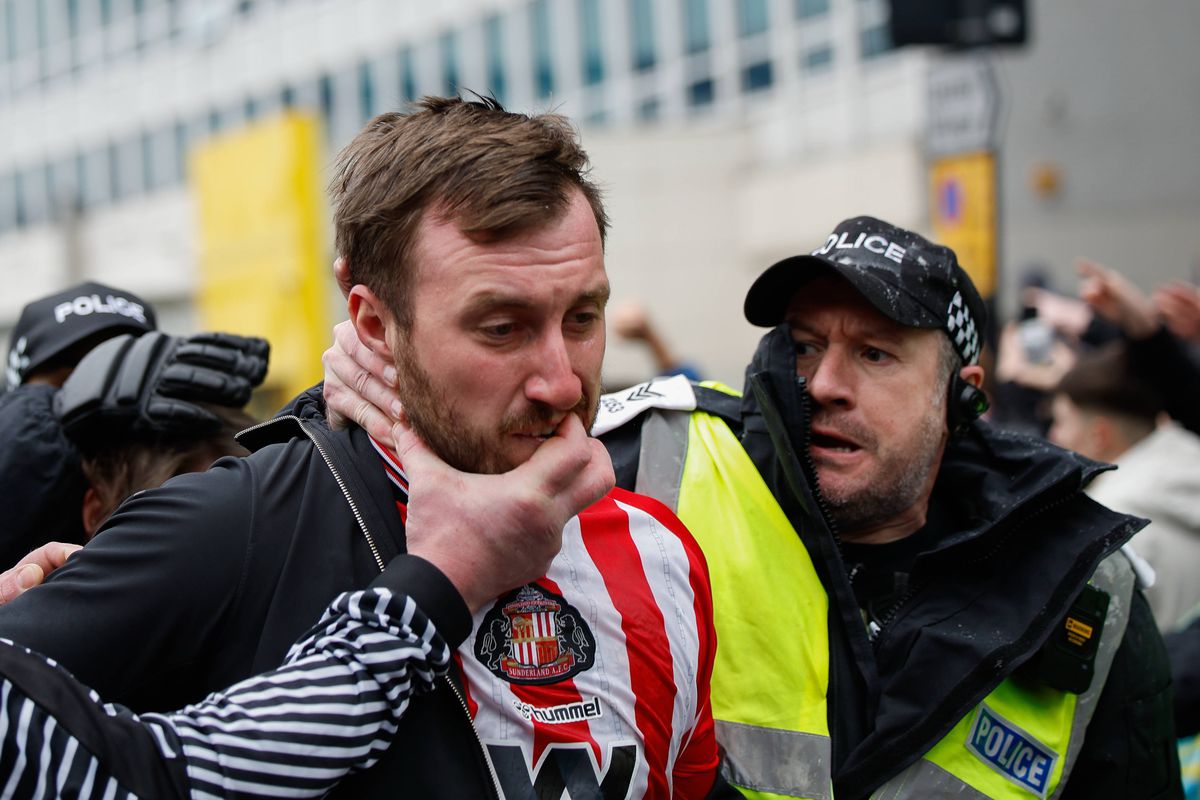 Confruntări înainte de Newcastle - Sunderland » Medicii au resuscitat o persoană