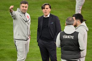 Și turcii au o teamă uriașă înainte de baraj: „Uneori, pe jucători trebuie să-i bați, apoi să-i mângâi!”