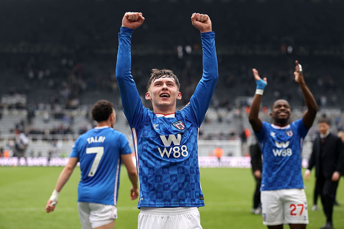 Derby-ul Newcastle - Sunderland n-a dezamăgit nici de această dată! Scenografie bestială și „remontada” parafată în minutul 90